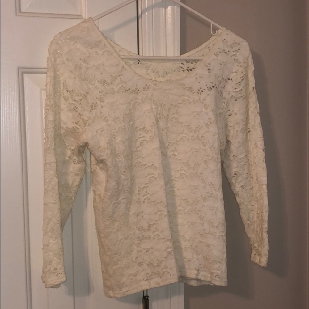 White lace stretchy top